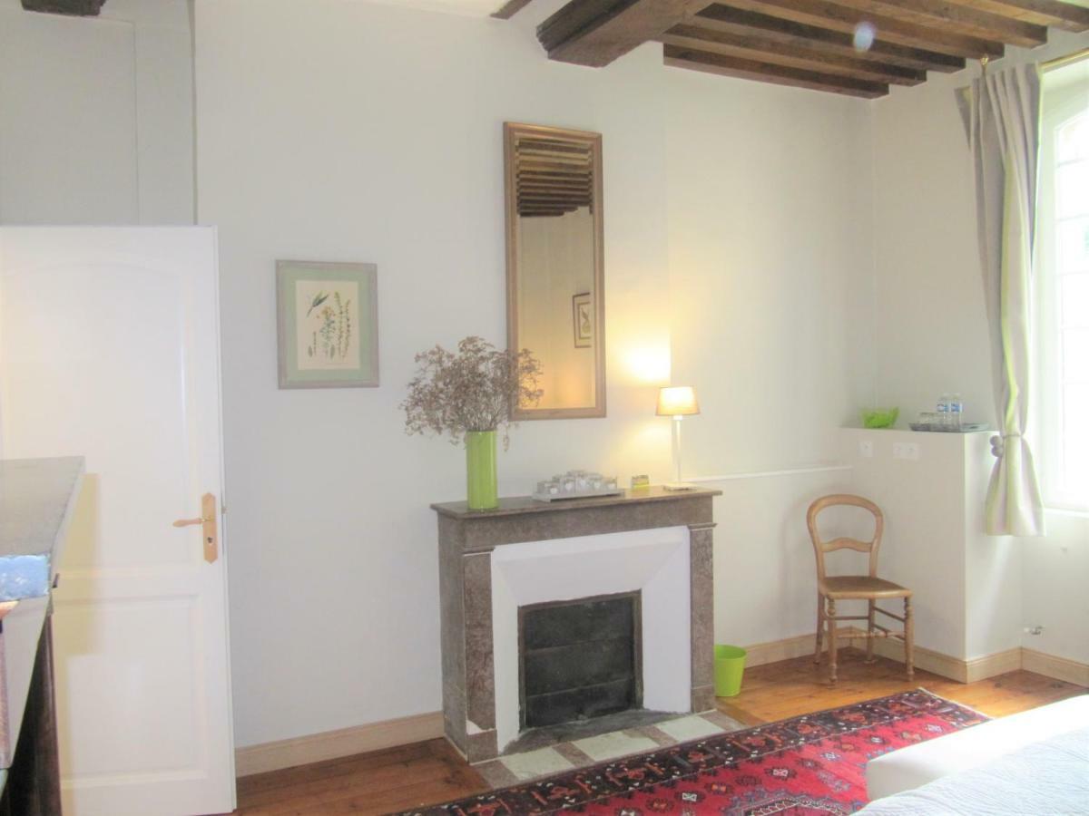 Bed & Breakfast Chateau Les Cedres Bretteville-l'Orgueilleuse Экстерьер фото